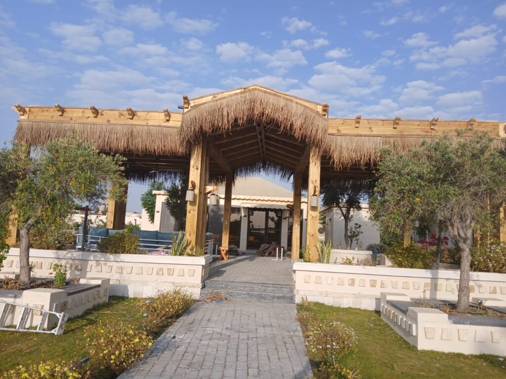 مظلات منتجعات